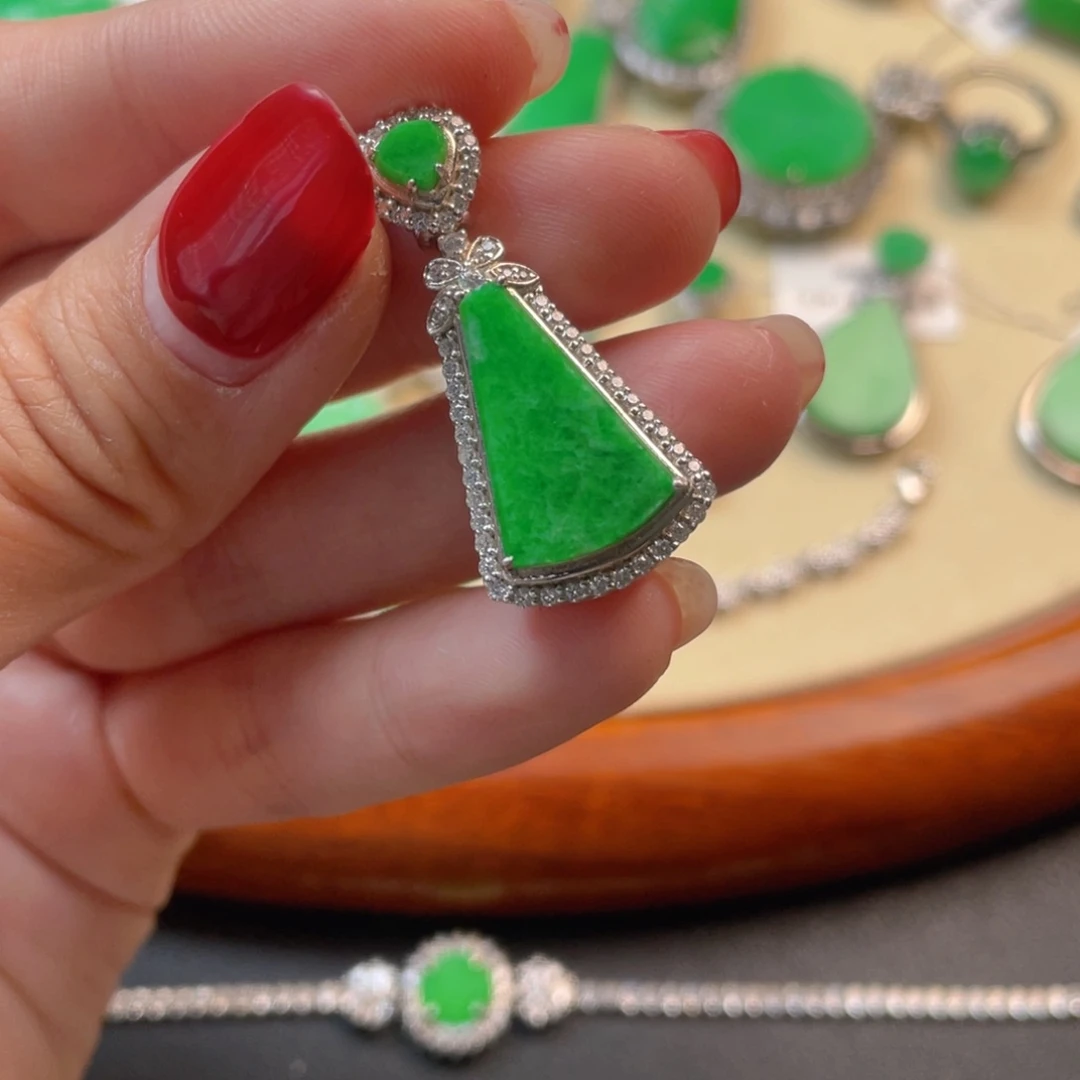 翡翠吊坠(不含链)银S925镶嵌