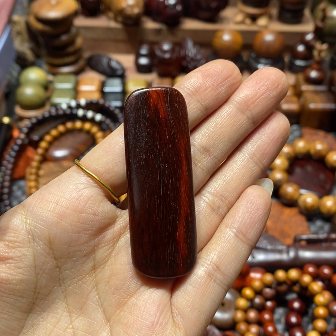 西***道檀香紫檀（小叶紫檀）木