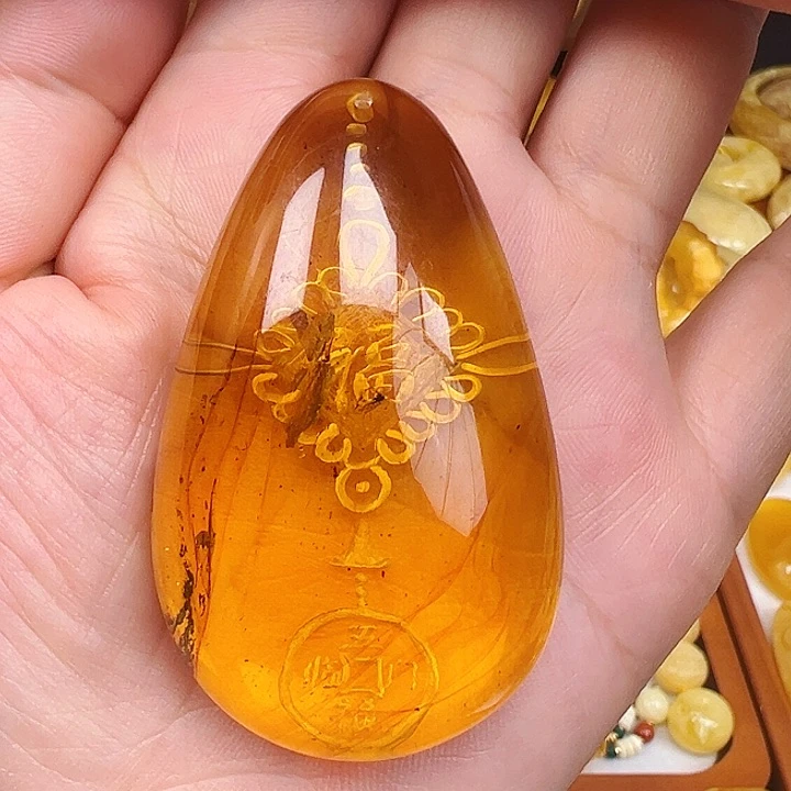 裸石琥珀未镶嵌虫珀吊坠