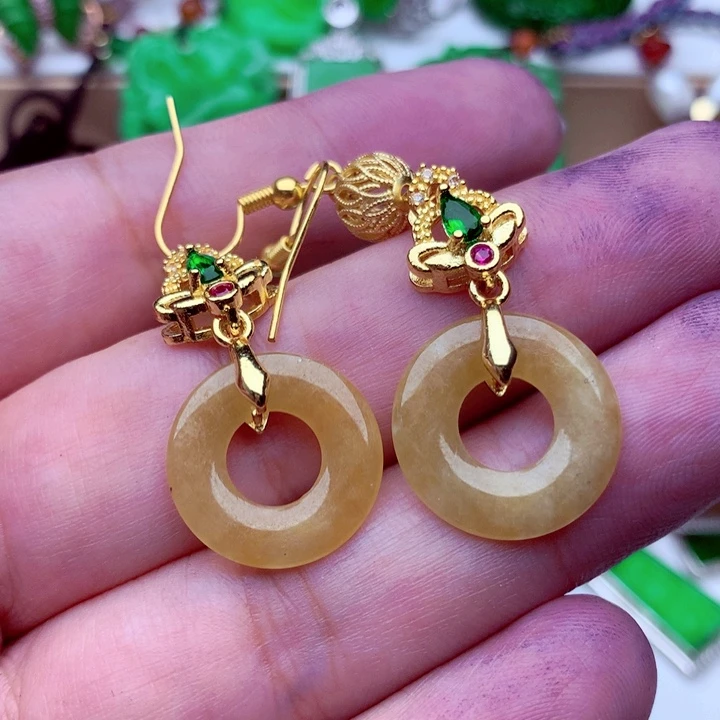 未镶嵌翡翠耳饰…．．