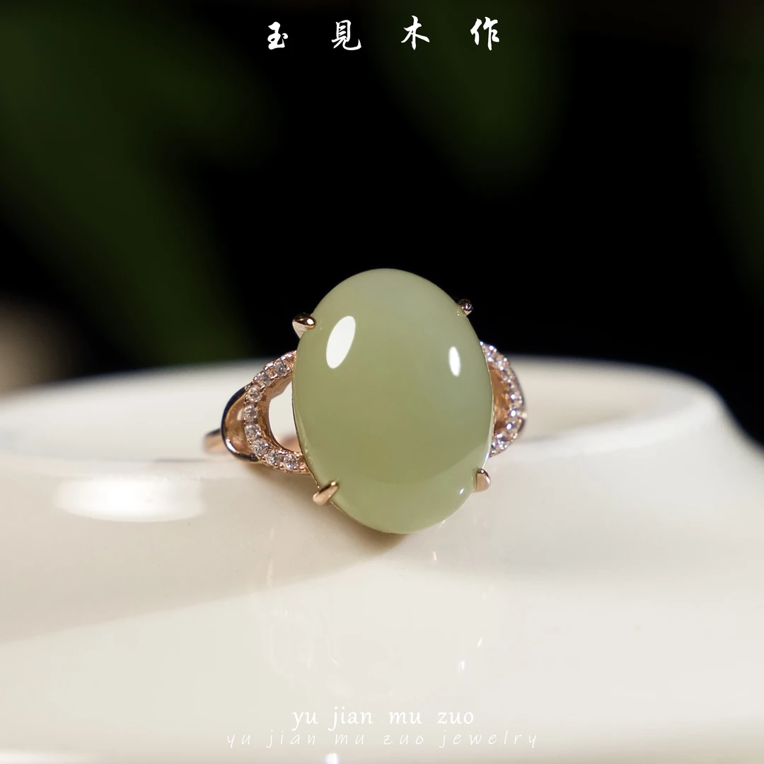 玉見木作湖水绿精美复古戒指（和田玉材质）颜色多样性发一