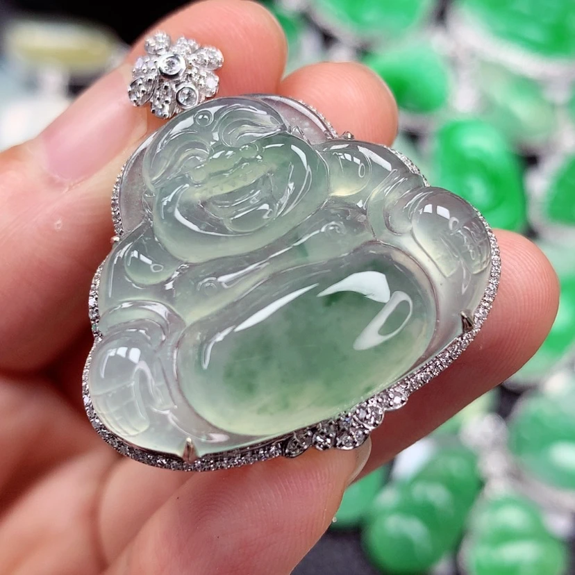 【闪购商品】颈饰18K金镶嵌翡翠佛