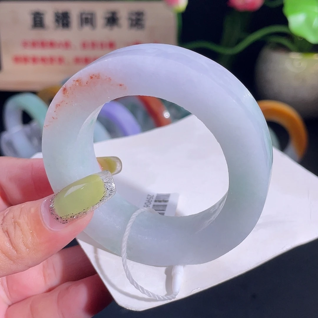 未镶嵌翡翠手镯定制翡翠