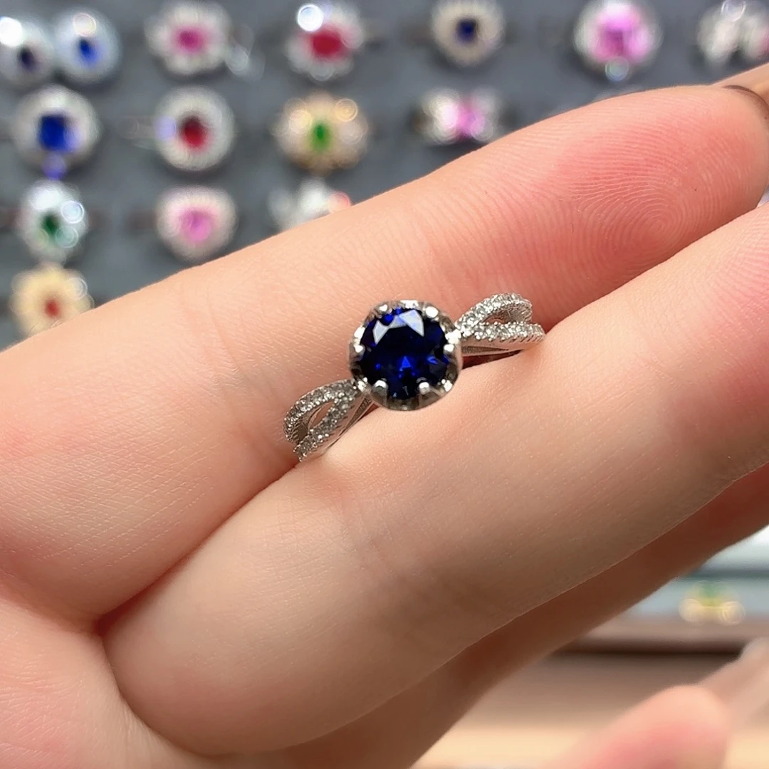 925银培育皇家蓝色宝石