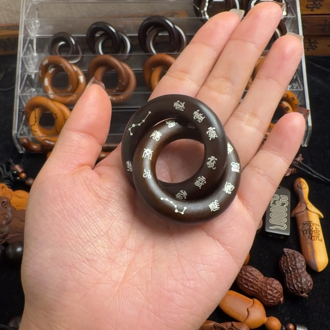 上***水枣木玉化镶银十字讳字2.5