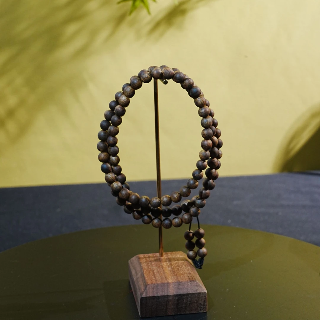 香港黄棋糖结软丝沉香念珠 0.74cm 18.55g 250908122 A
