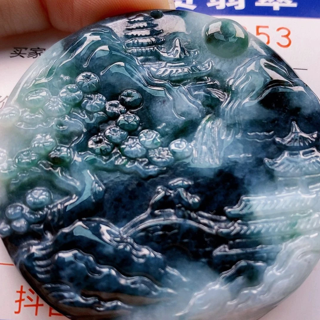 吊坠(不含链)未镶嵌翡翠