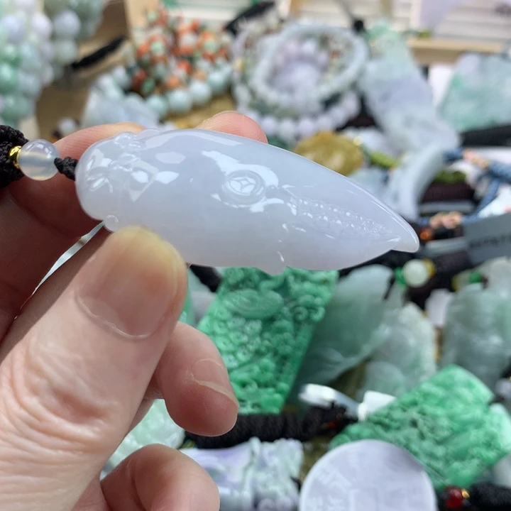 翡翠未镶嵌颈饰吊坠