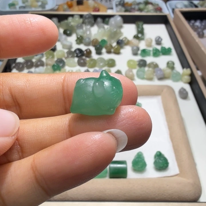 南***y未镶嵌和田玉珠宝半成品