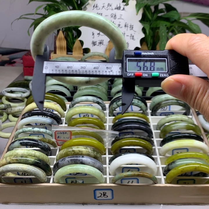 未镶嵌蛇纹石玉手镯78