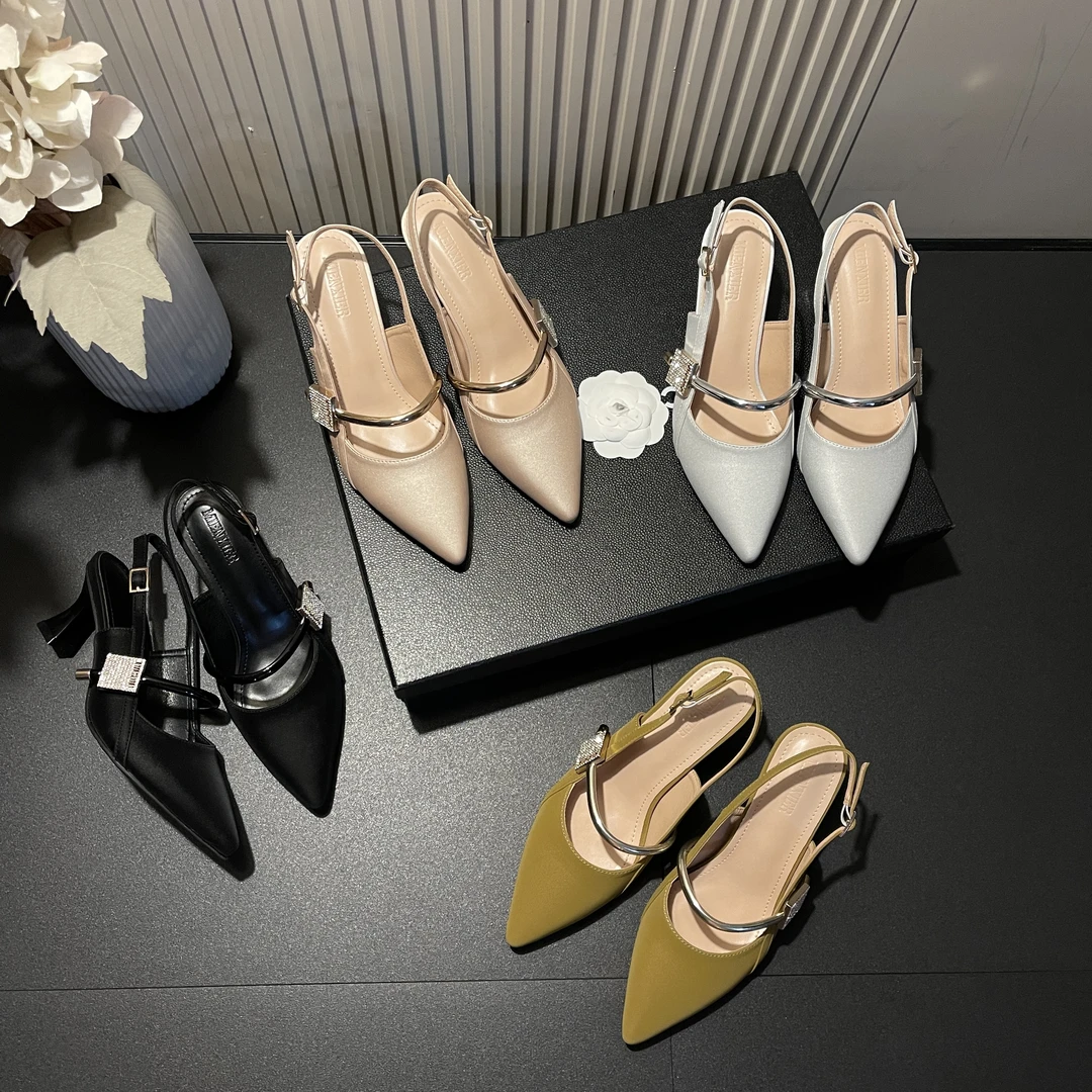 【现现】夏季新款简约方块水钻扣高级设计百搭网红女爆款尖头高跟鞋