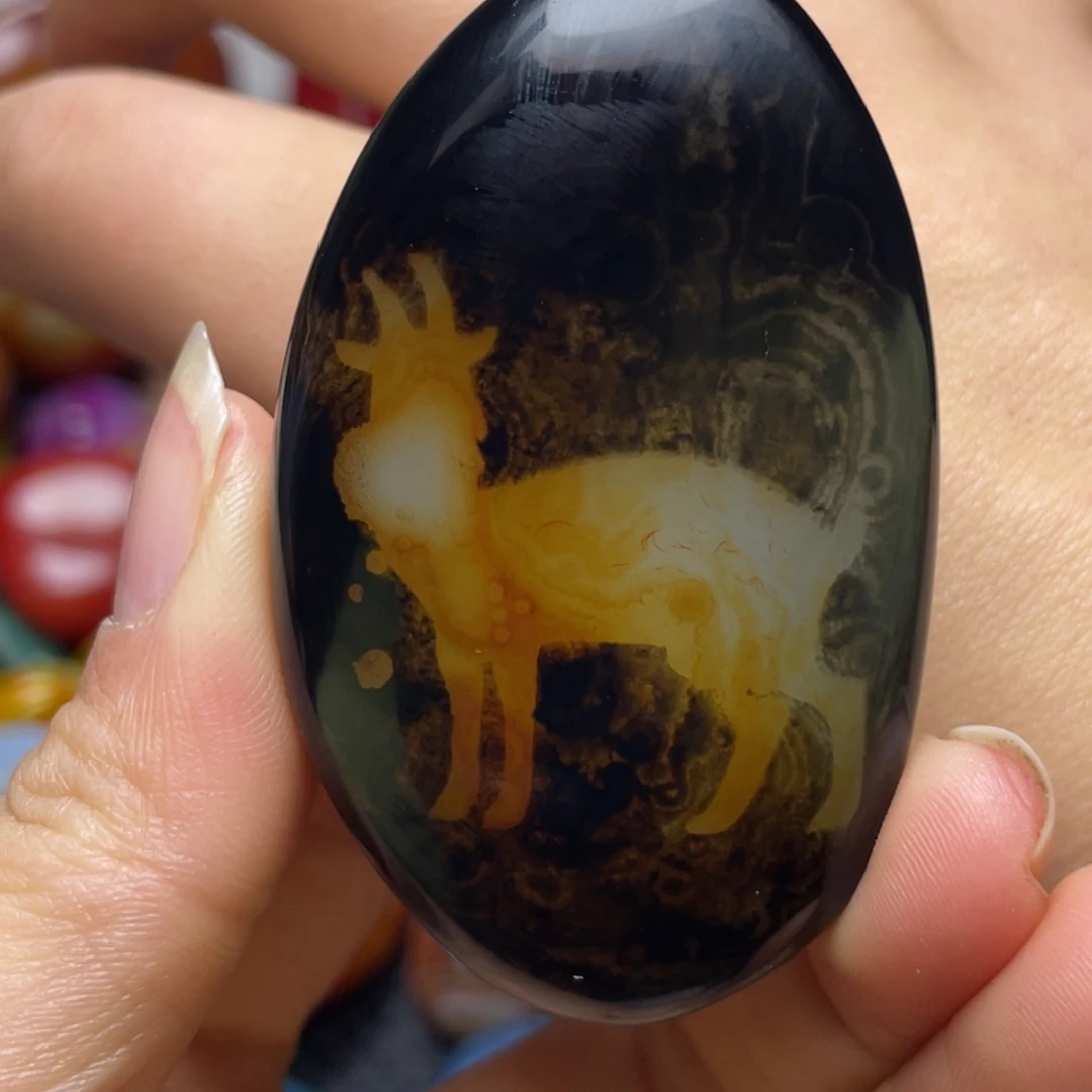 玛瑙/玉髓未镶嵌珠宝奇石