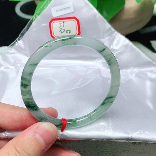 翡翠手镯未镶嵌圆条018