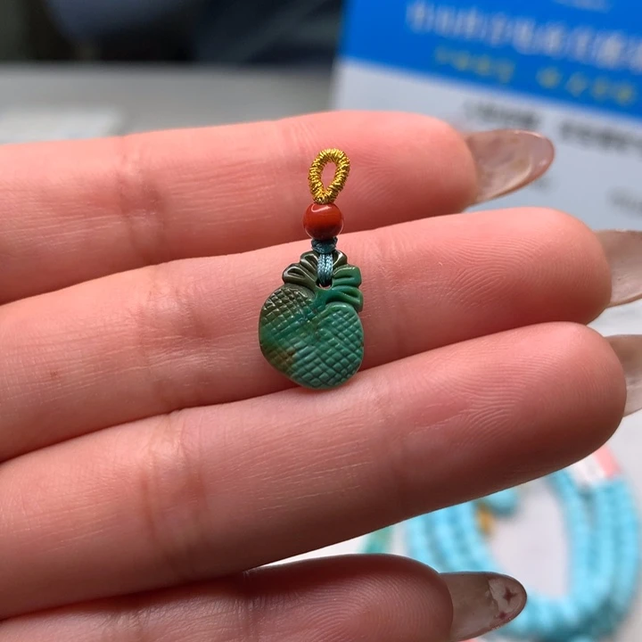 绿松石配饰未镶嵌