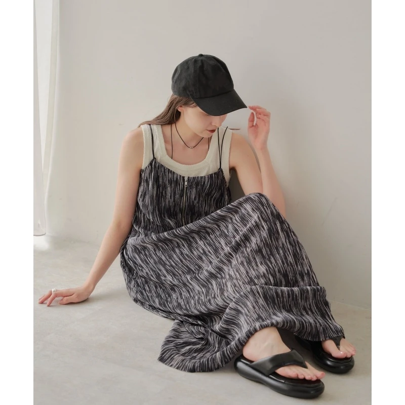 【六哥家】 夏季新款 K 显瘦休闲时尚宽松简约高级感连衣裙夏天