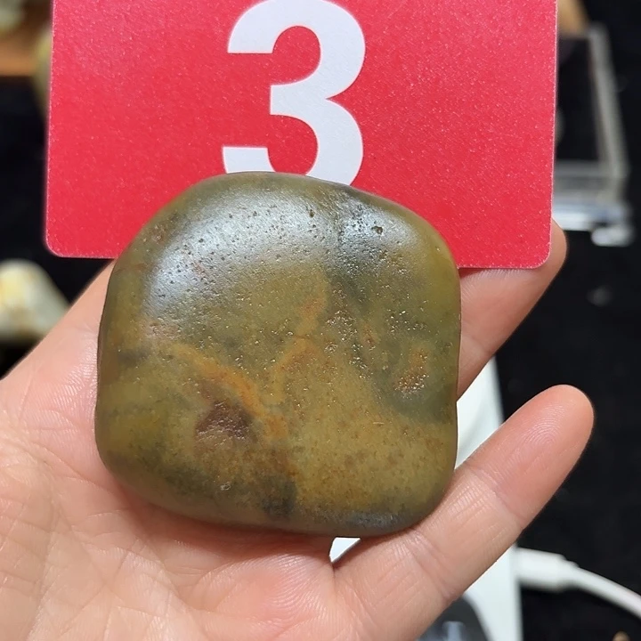 和田玉（糖玉）未镶嵌挂件