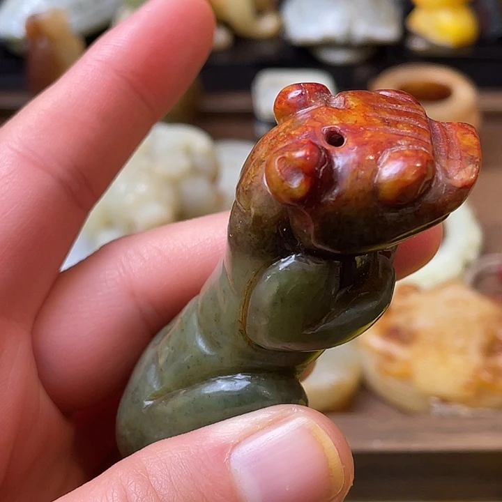 和田玉（糖玉）未镶嵌颈饰