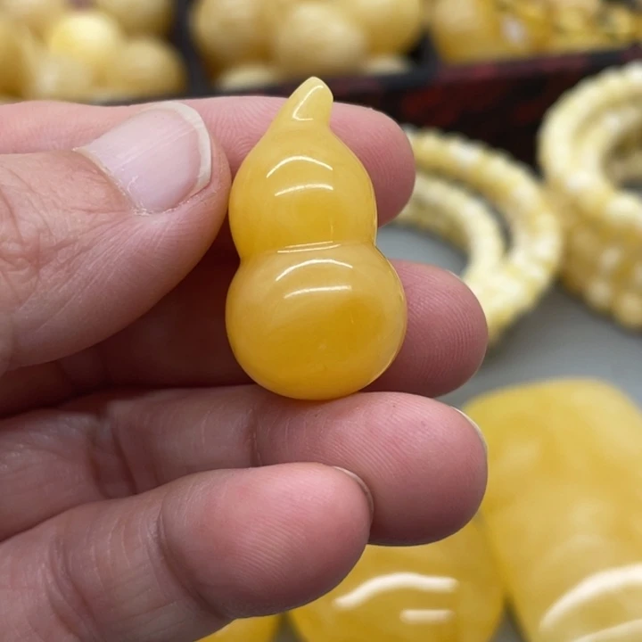 裸石琥珀未镶嵌蜜蜡