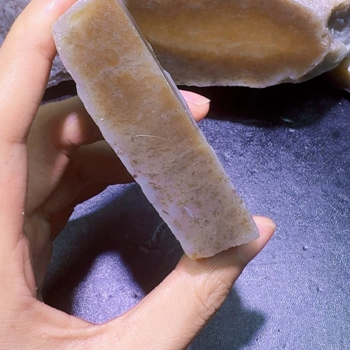 未镶嵌和田玉（糖玉）珠宝半成品