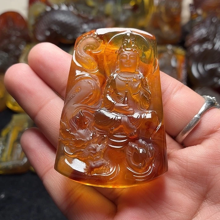 琥珀未镶嵌颈饰186