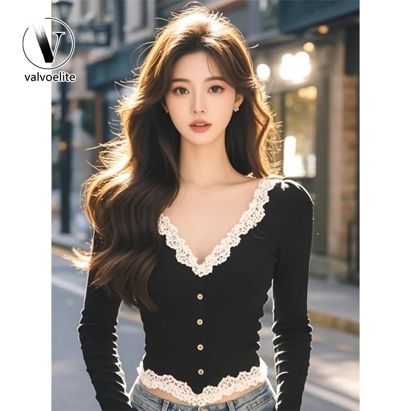VALVOELITE春季复古甜辣妹蕾丝花边v领长袖打底衫女高腰短款上衣