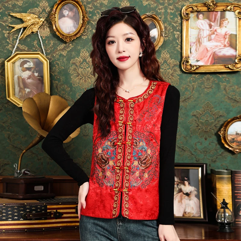 提花马甲中式2025春秋季复古盘扣国风重工民族背心刺绣立领坎肩女