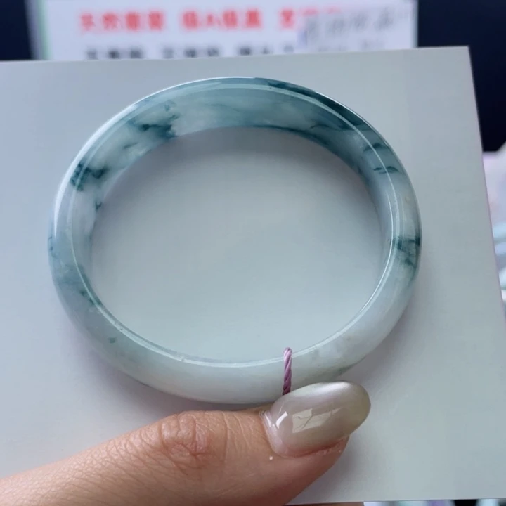 翡翠未镶嵌手镯53