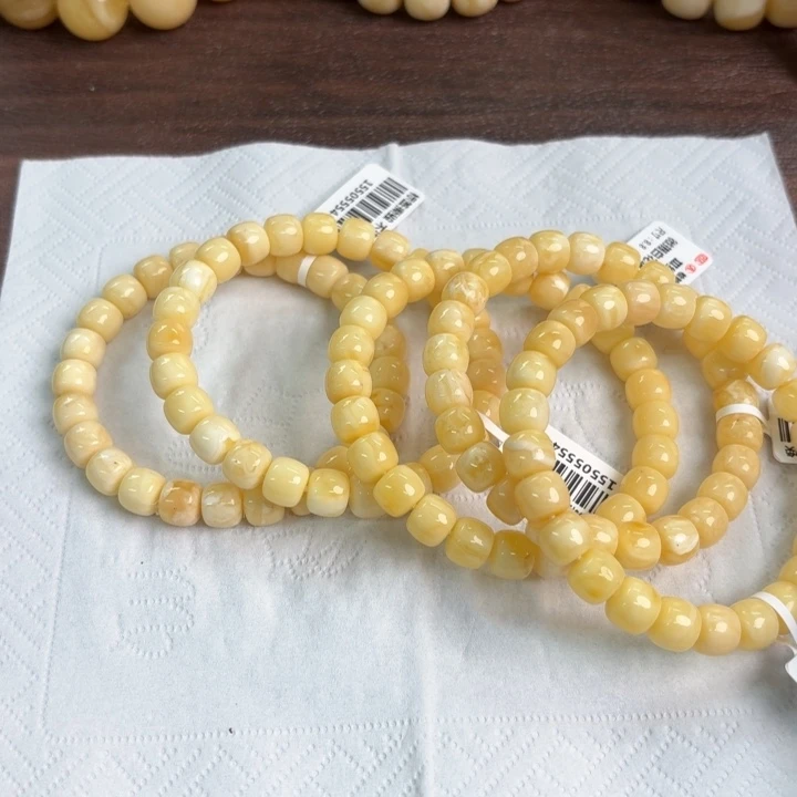 未镶嵌琥珀裸石005多样性发其一