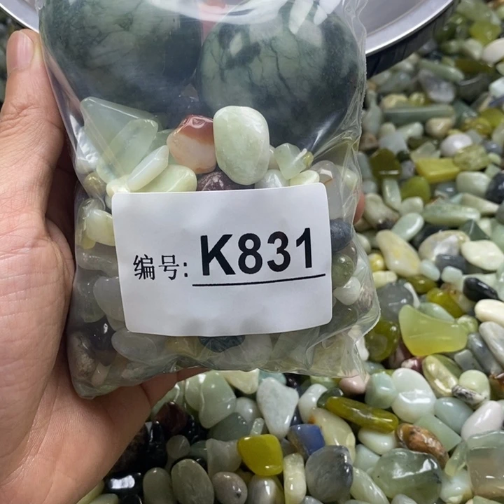 蛇纹石玉鱼缸石未镶嵌