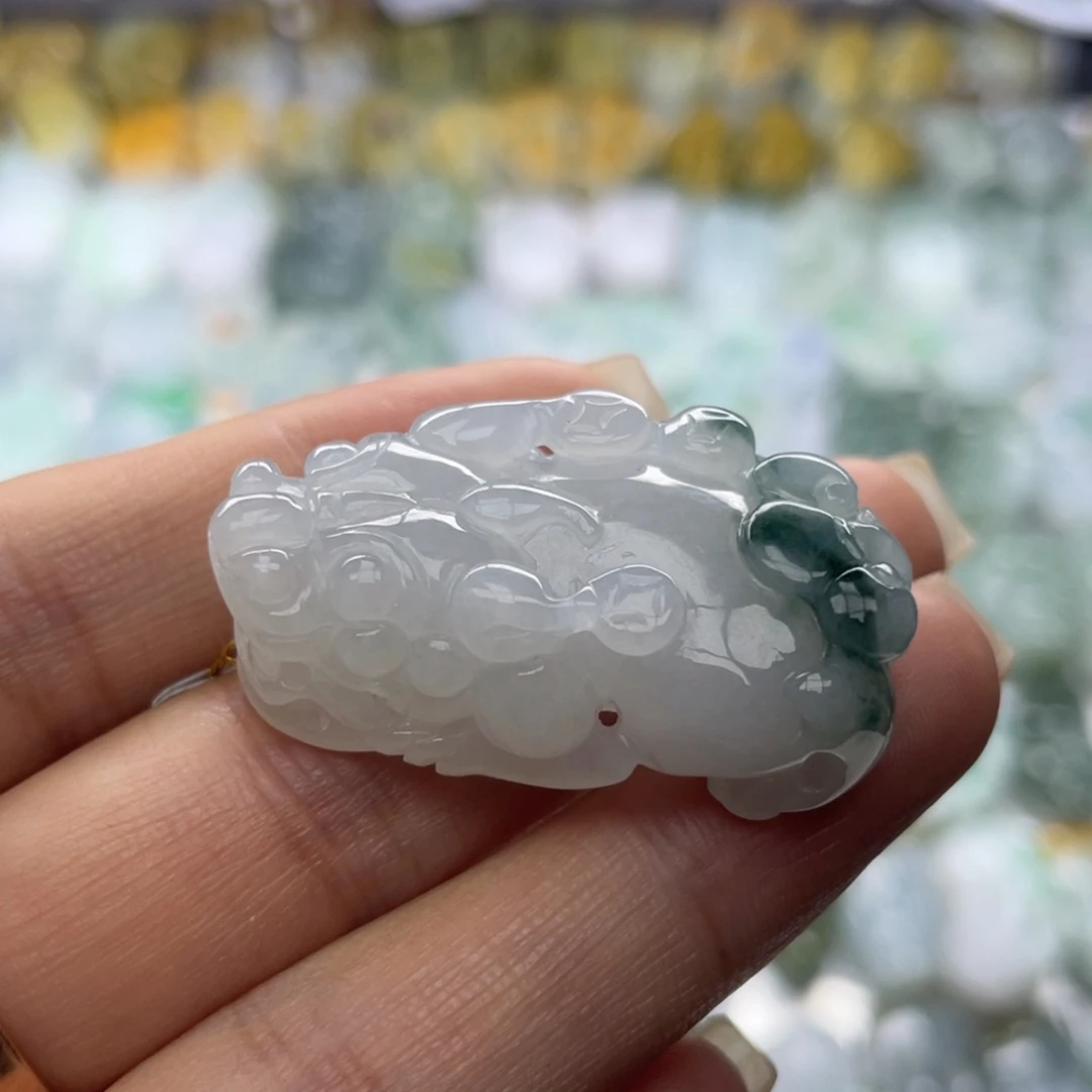 颈饰未镶嵌翡翠貔貅