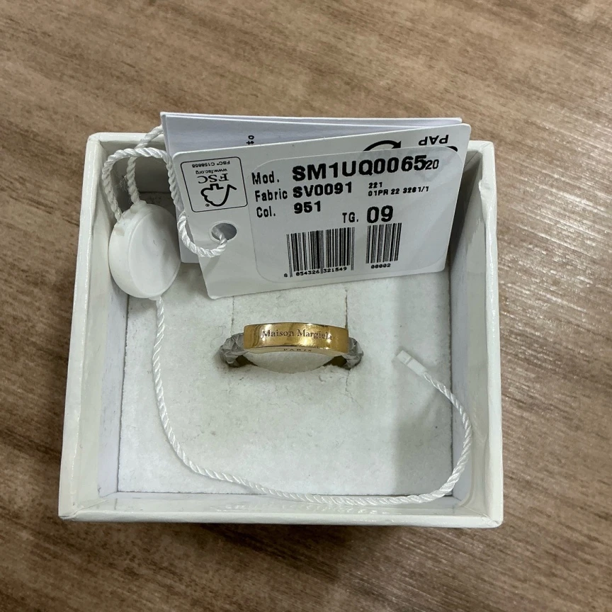 未使用 maje Maison Margiela马吉拉（pm）金色徽标戒指 原盒9/5049