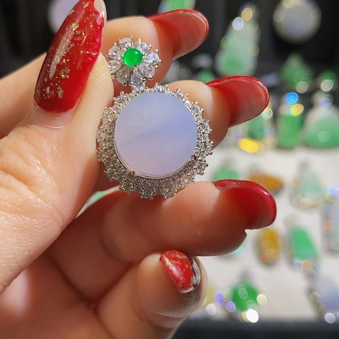 翡翠颈饰银S925镶嵌天然翡翠