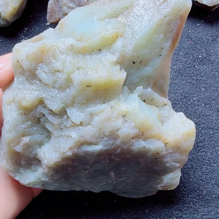 和田玉（糖玉）未镶嵌珠宝半成品
