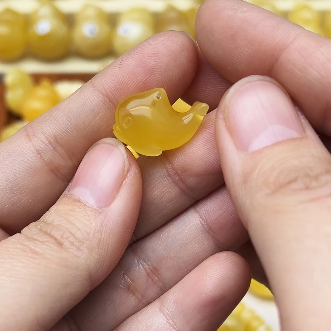 蜜蜡未镶嵌裸石天然