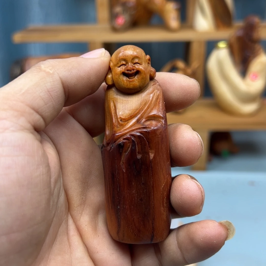 眯***眼木崖柏木摆件手把件