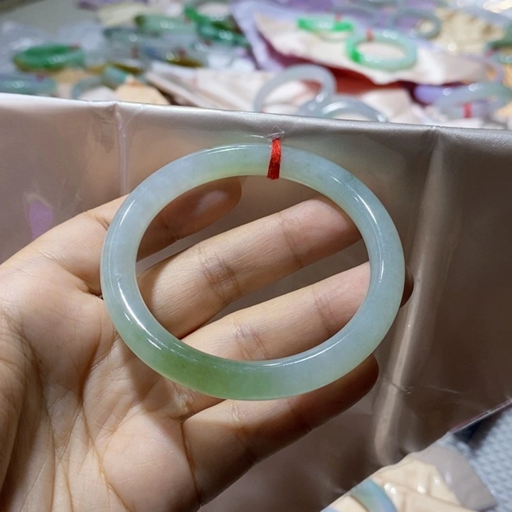 未镶嵌手镯翡翠53.7