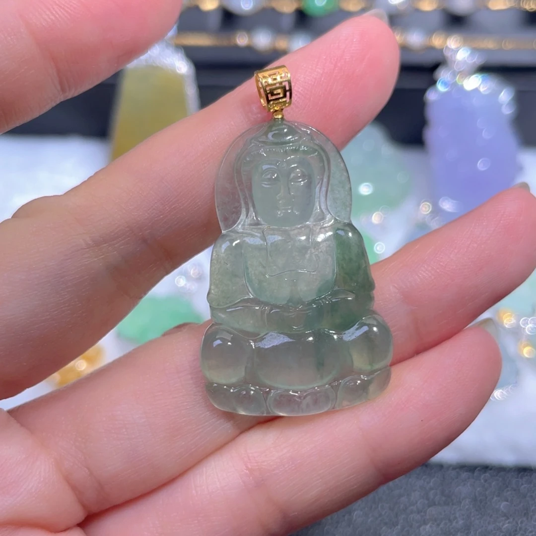翡翠18K金镶嵌颈饰胡*英翡翠