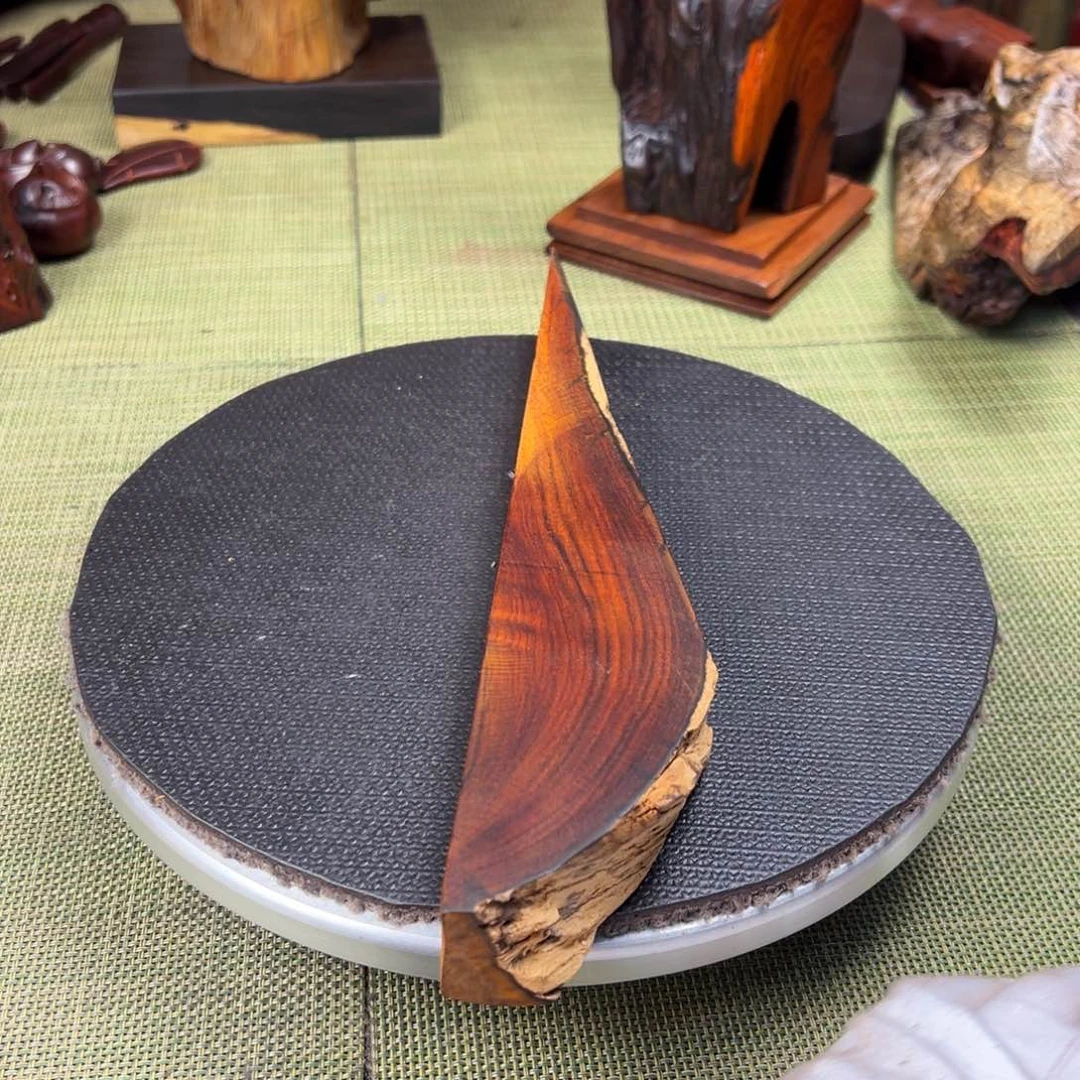 大果紫檀（缅甸花梨）迎**松