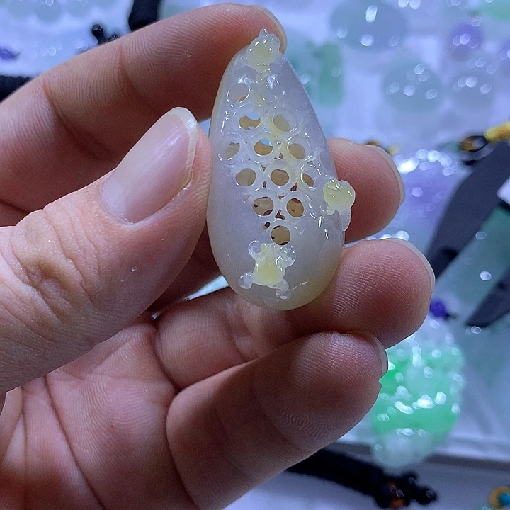 翡翠未镶嵌颈饰天然翡翠Ａ货吊坠