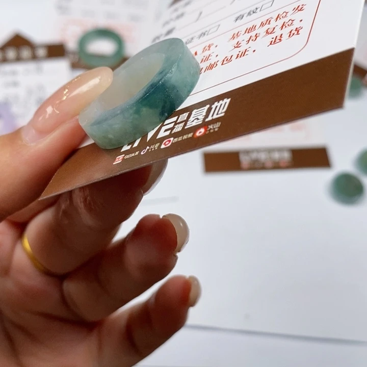 翡翠戒指未镶嵌翡翠戒指047