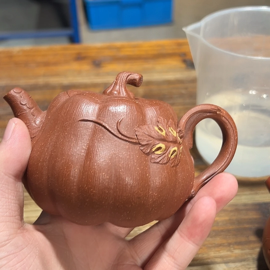 茶壶紫砂紫砂的味道很好
