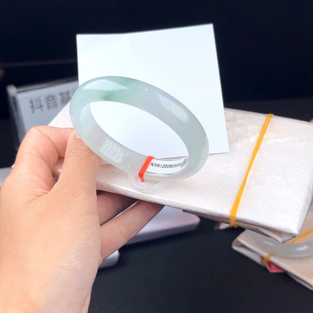 翡翠未镶嵌手镯贵妃序号23