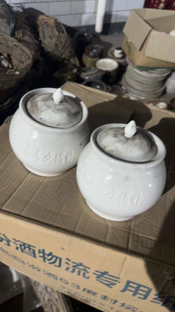 陶瓷盘子碗啥都有