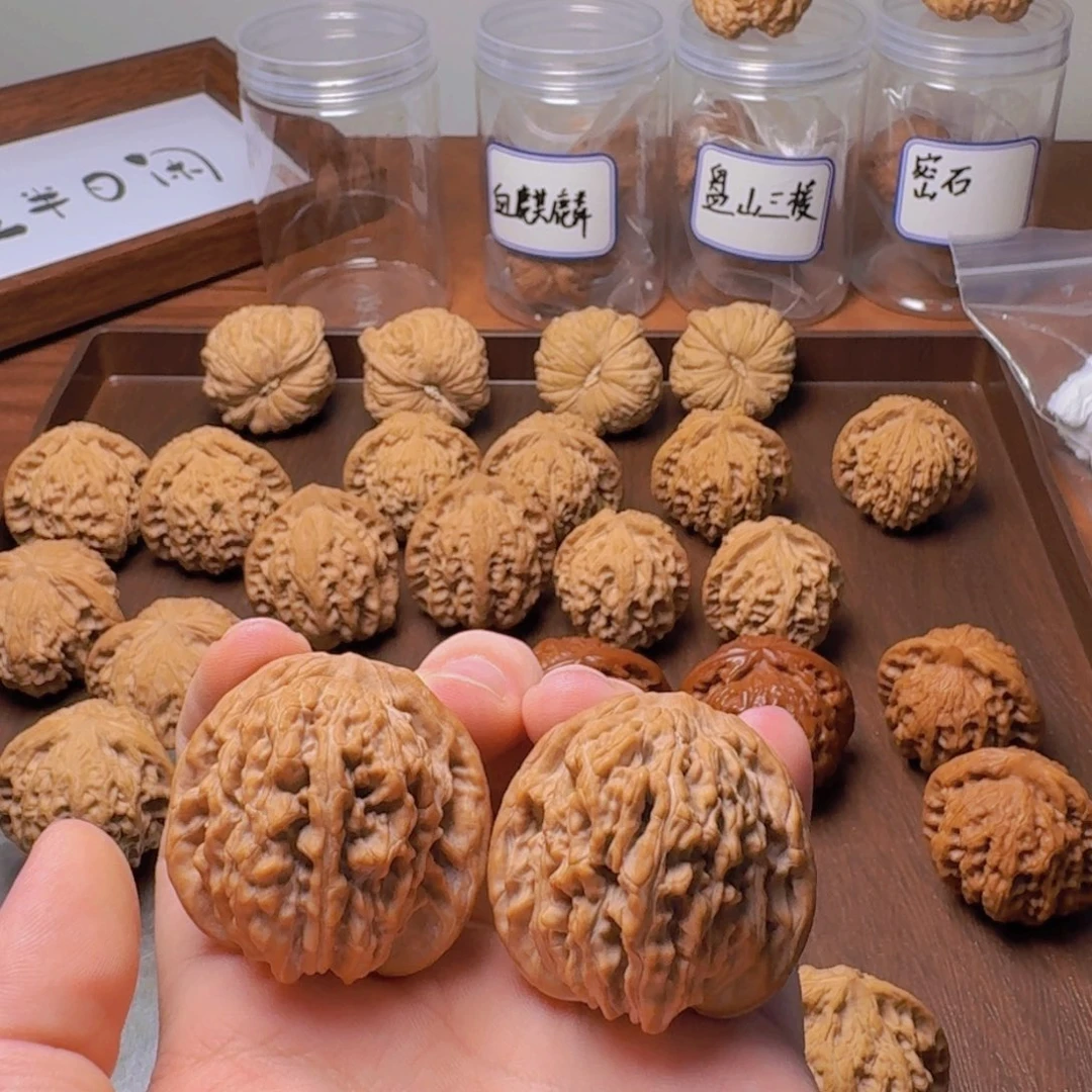 文玩核桃吊坠汉高虎