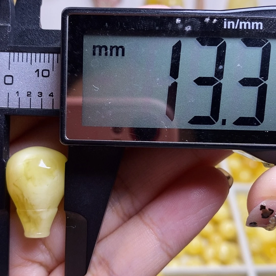 裸石琥珀未镶嵌蜜蜡三通