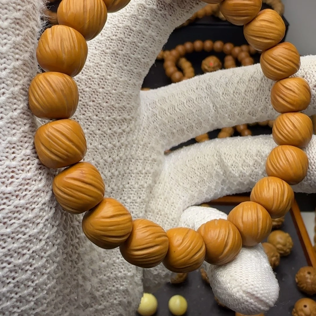 有***美吊坠猴头核桃云痕