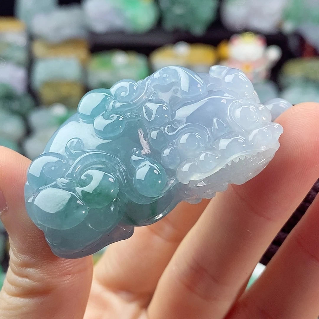 颈饰未镶嵌翡翠卖**涩天然