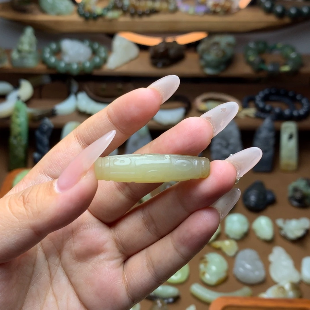 未镶嵌和田玉挂件