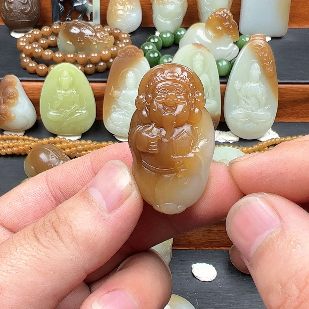 和田玉（糖玉）颈饰未镶嵌?****^