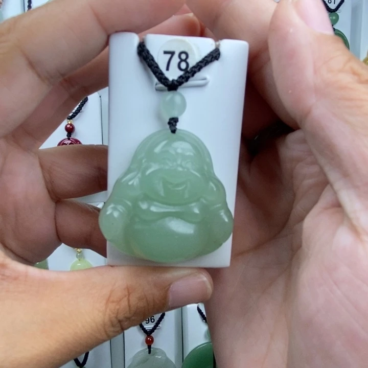 星***意颈饰未镶嵌石英质玉